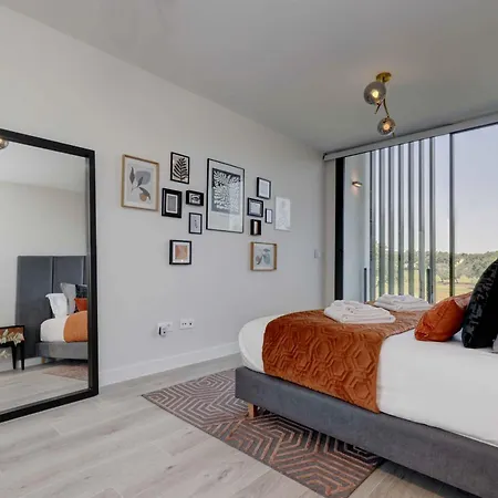 Modern Townhouse On Golf Club Holiday home San Roque (Andalucia)